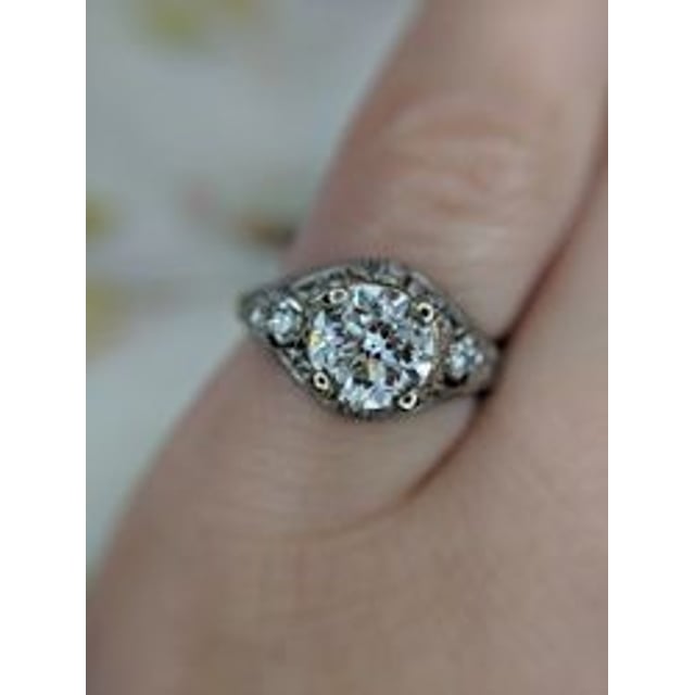 1.00 ct Round K · Faint Brown natural diamond