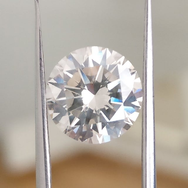 2.12 ct Round N · Very Light Brown natural diamond