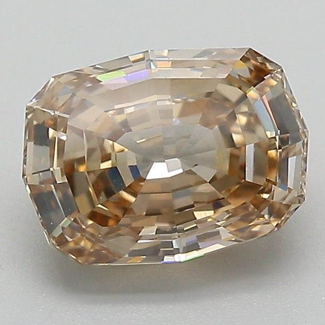 2.01 ct Radiant Fancy Yellowish Brown natural diamond