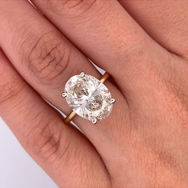 5.18 ct Oval K · Faint Brown natural diamond